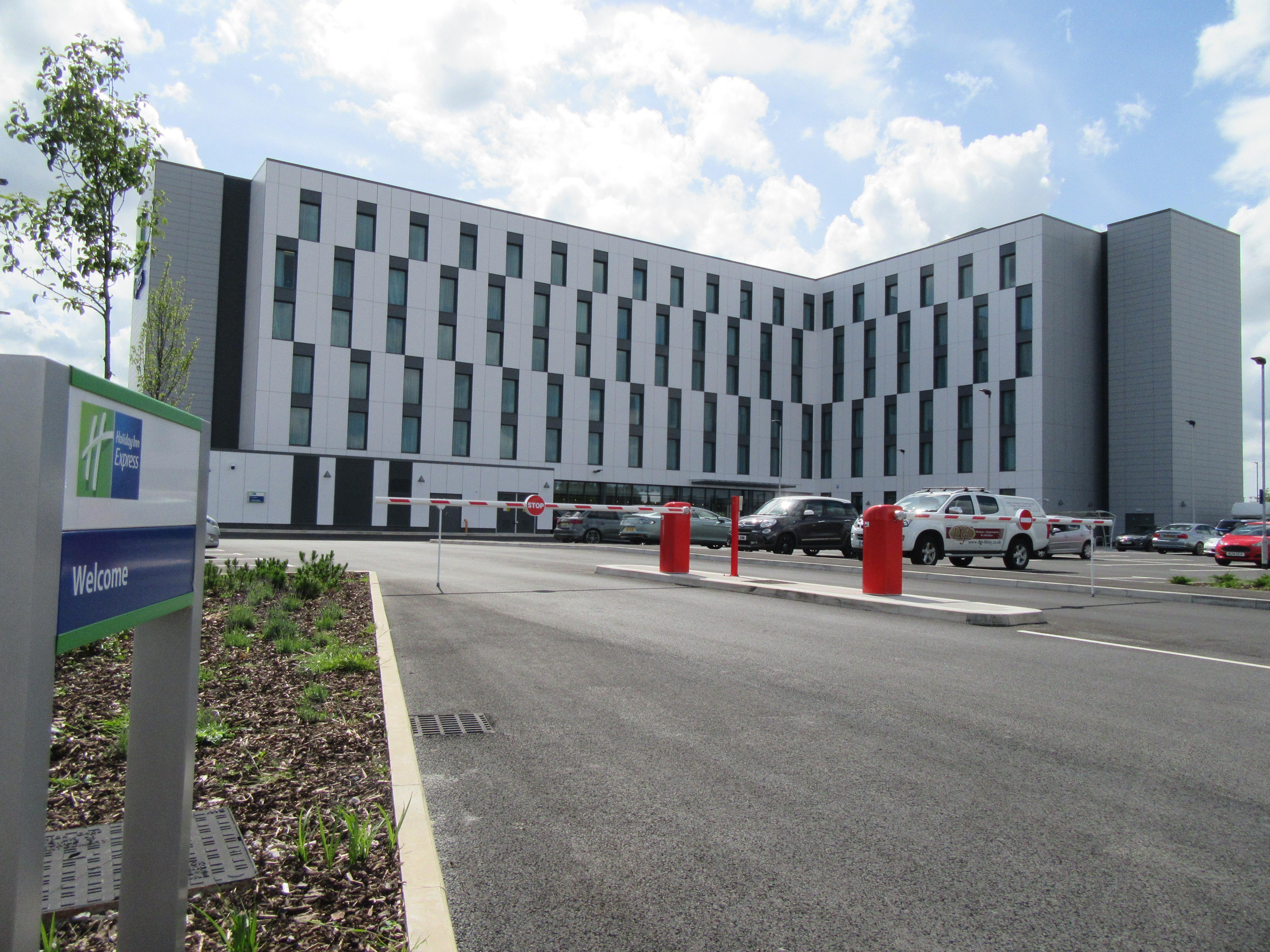 Holiday Inn Express - Manchester - Traffordcity, An Ihg Hotel Exterior photo