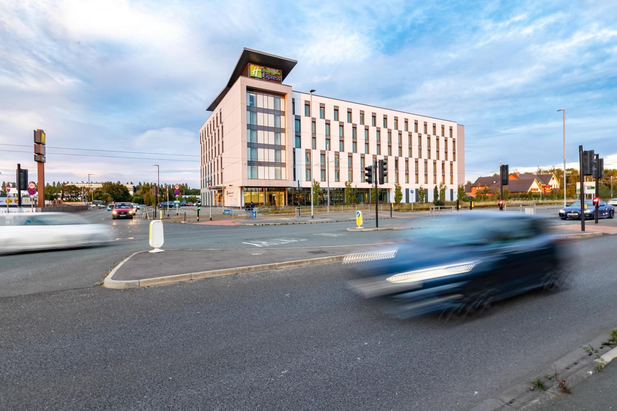 Holiday Inn Express - Manchester - Traffordcity, An Ihg Hotel Exterior photo